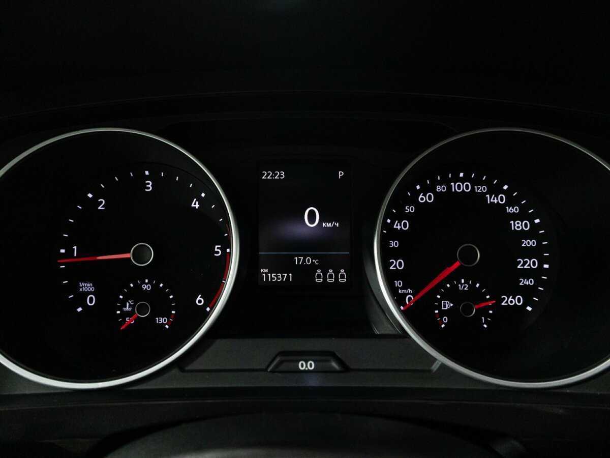 Б/У Фольксваген Тигуан 2018 года. Фото: #11