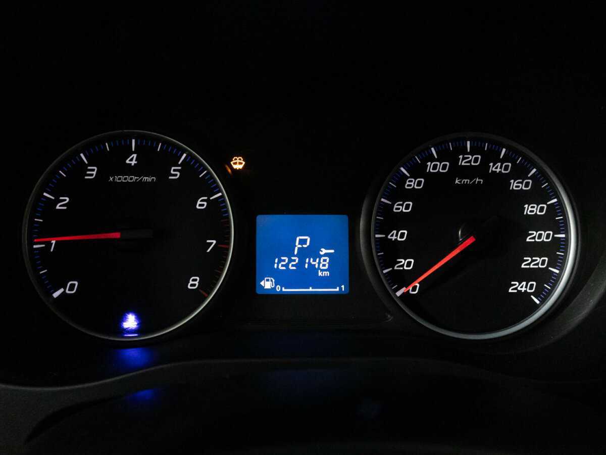 Б/У Митсубиши Оутлэндер 2018 года. Фото: #11