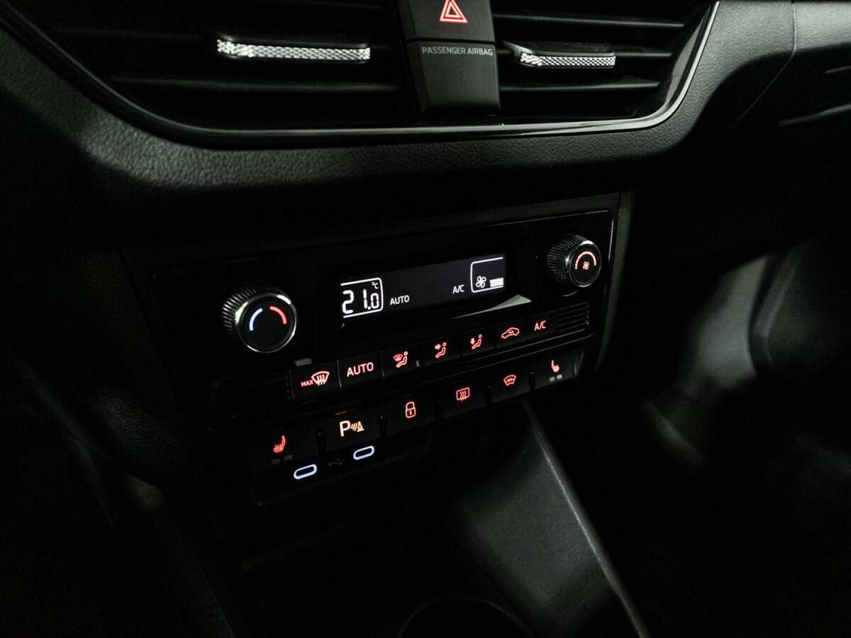 Б/У Фольксваген Поло 2020 года. Фото: #17