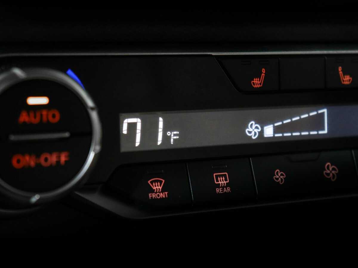 Б/У Ниссан Сентра 2021 года. Фото: #17