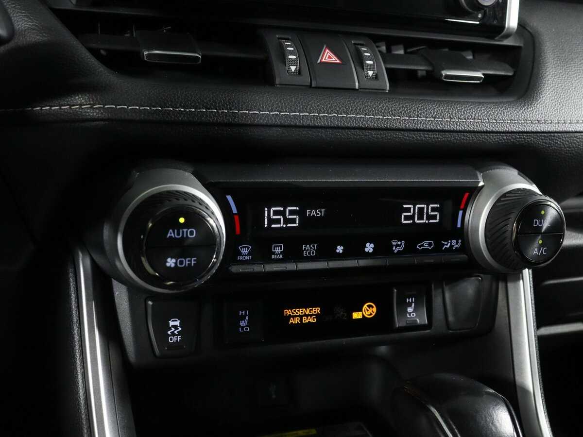 Toyota RAV4 2021 года с пробегом. Фото: #18