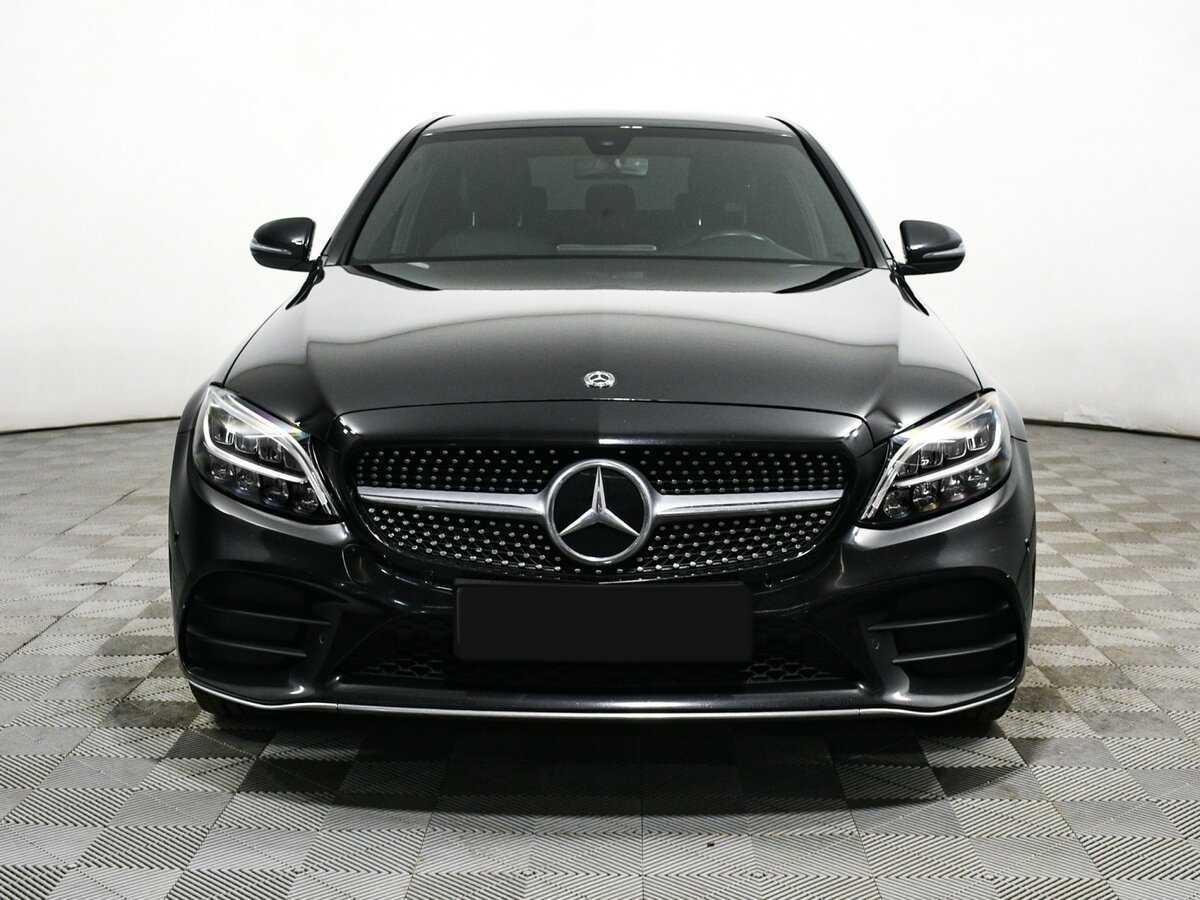 Mercedes-Benz C-Класс 2018 года с пробегом. Фото: #1