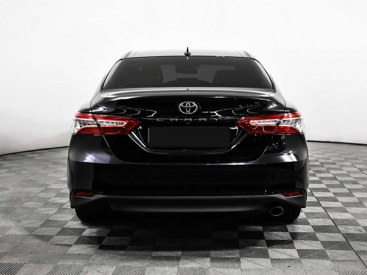 Toyota Camry 2018 года с пробегом. Фото: #5