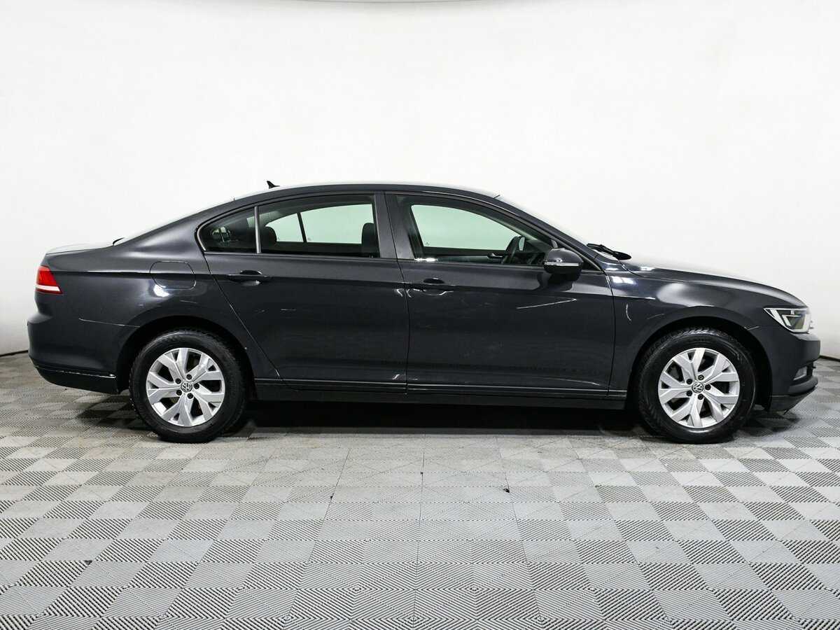 Б/У Фольксваген Пассат 2017 года. Фото: #3