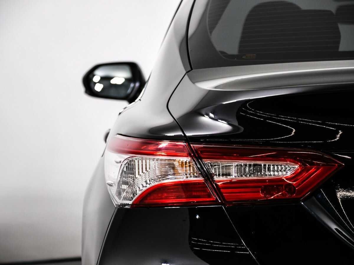 Toyota Camry 2022 года с пробегом. Фото: #15