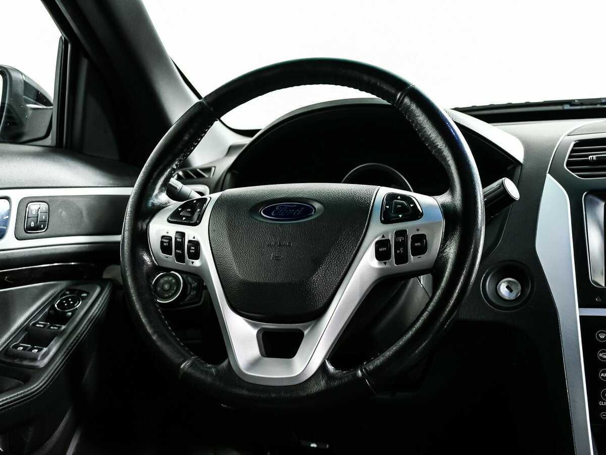Ford Explorer 2013 года с пробегом. Фото: #15