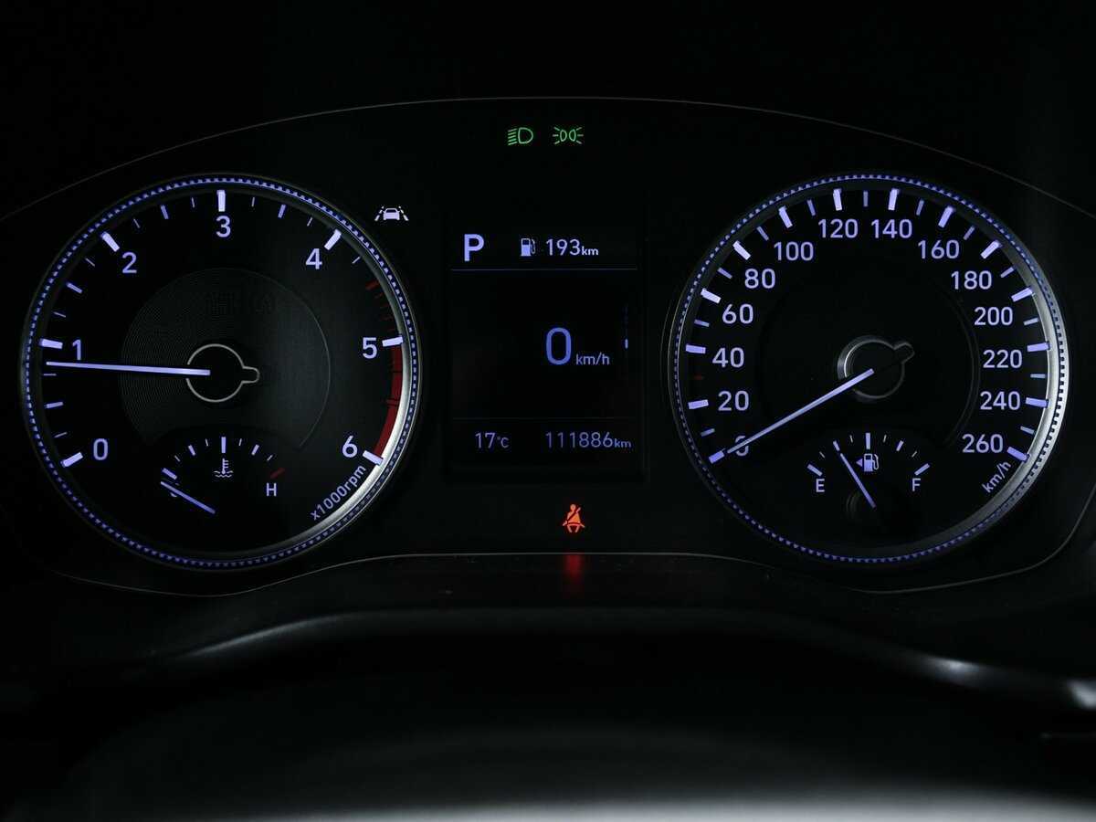 Hyundai Santa Fe 2018 года с пробегом. Фото: #9