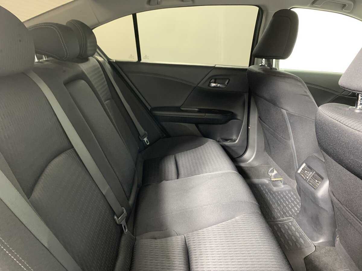 Honda Accord 2013 года с пробегом. Фото: #15