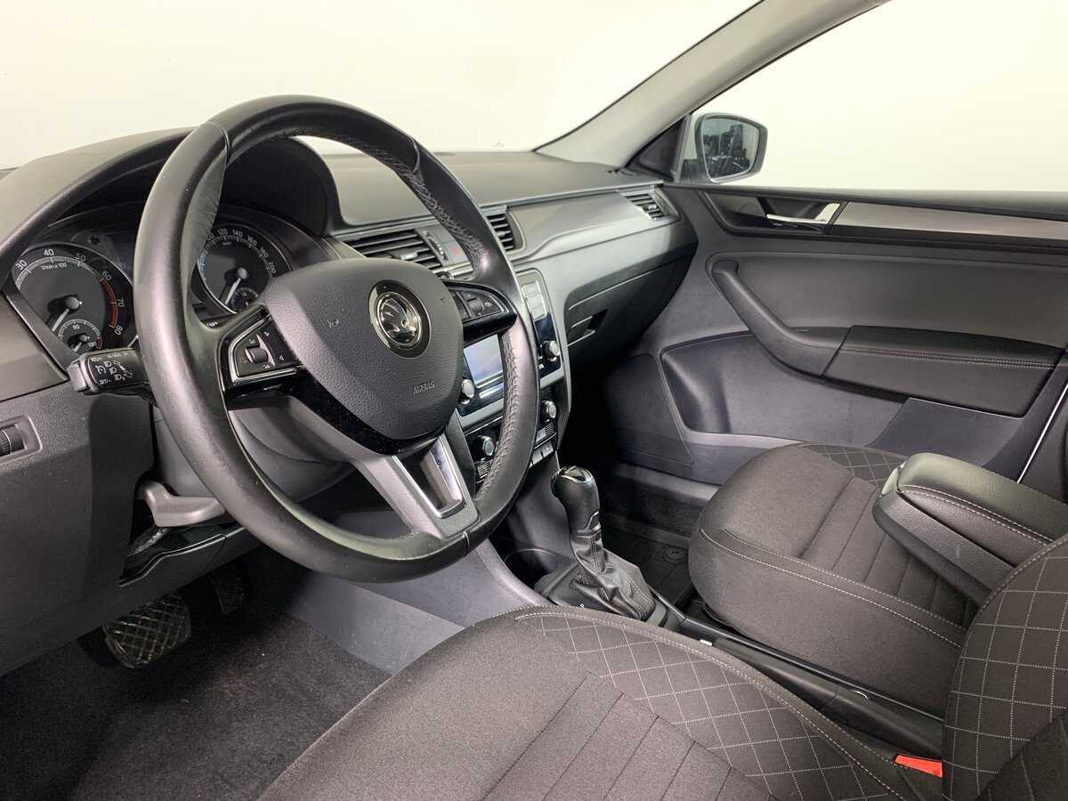 Skoda Rapid 2018 года с пробегом. Фото: #11