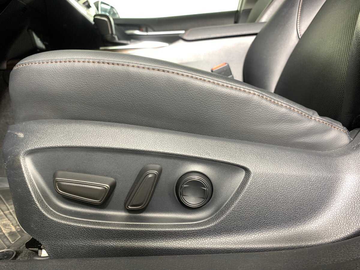 Toyota Camry 2020 года с пробегом. Фото: #16