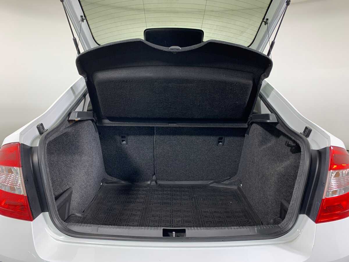 Skoda Rapid 2015 года с пробегом. Фото: #18