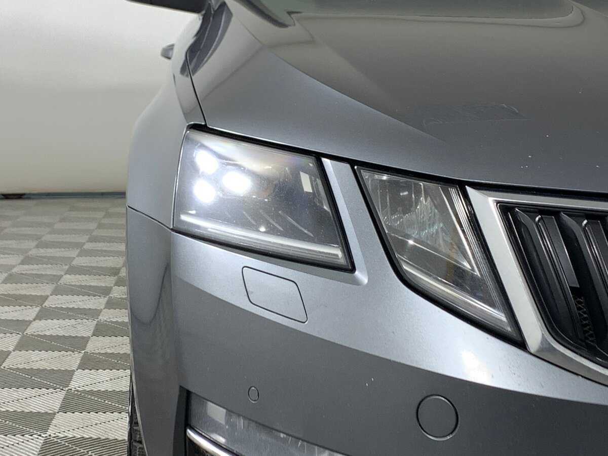 Skoda Octavia 2018 года с пробегом. Фото: #9