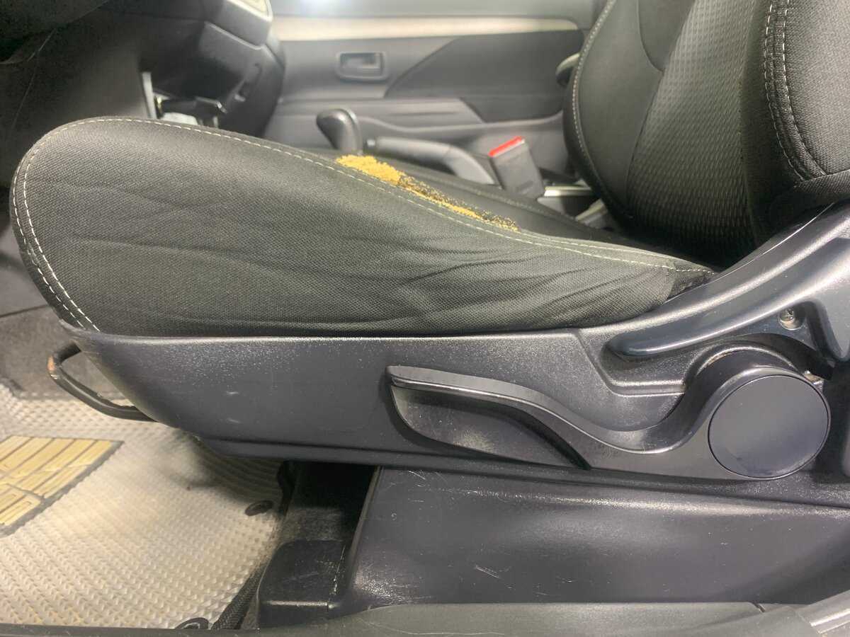 Mitsubishi Outlander 2017 года с пробегом. Фото: #16