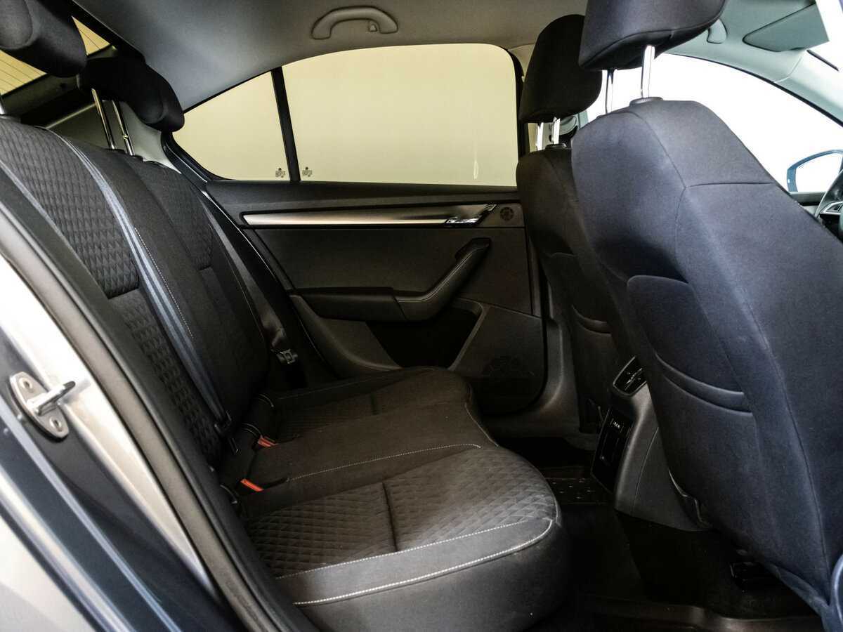 Б/У Шкода Октавия 2017 года. Фото: #12