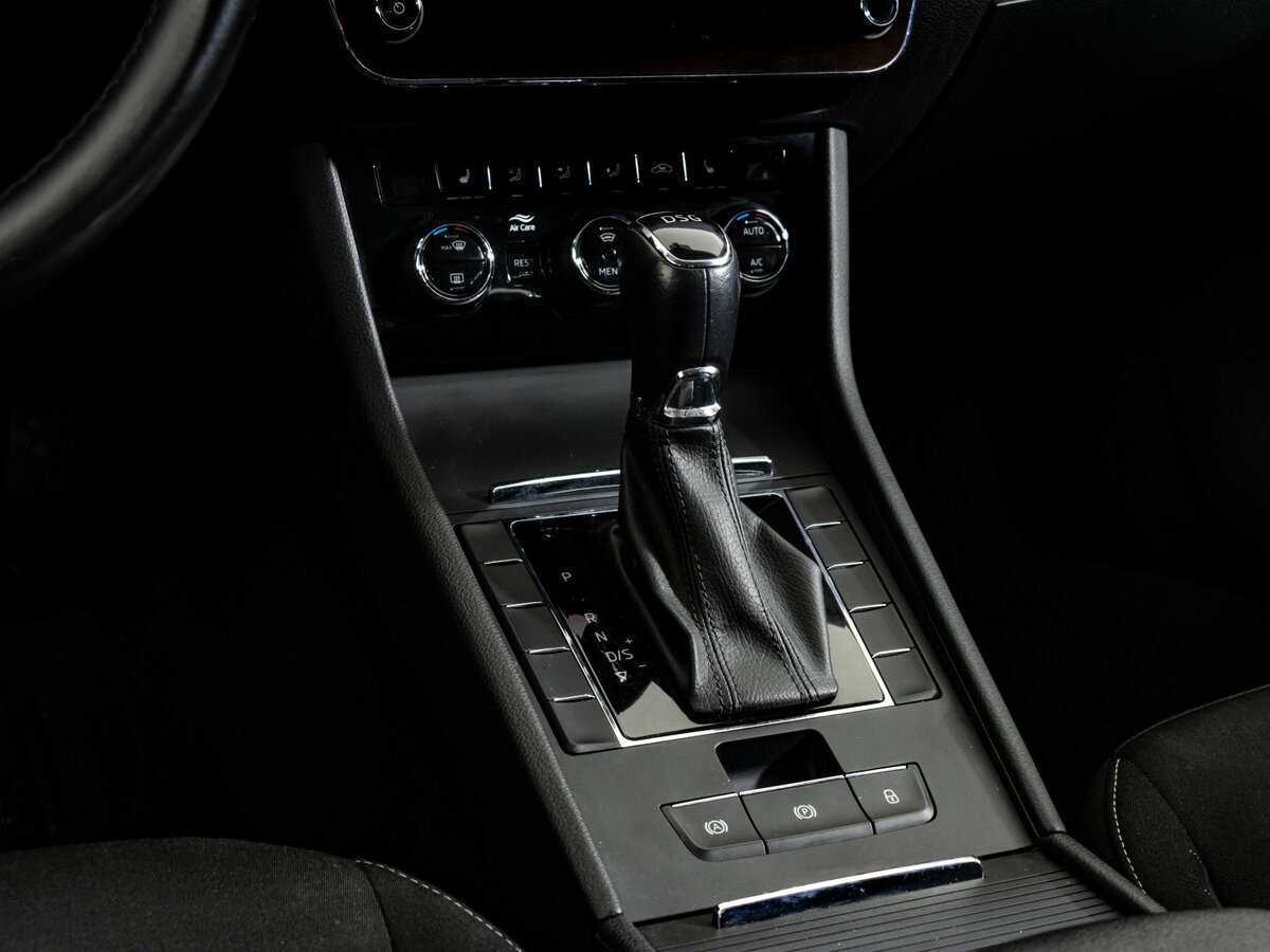 Б/У Шкода Суперб 2018 года. Фото: #11