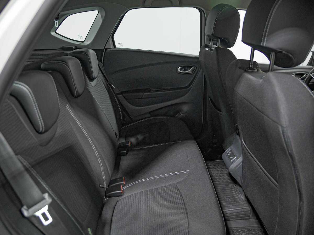 Б/У Рено Каптюр 2021 года. Фото: #16