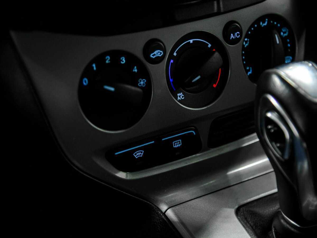 Ford Focus 2012 года с пробегом. Фото: #9