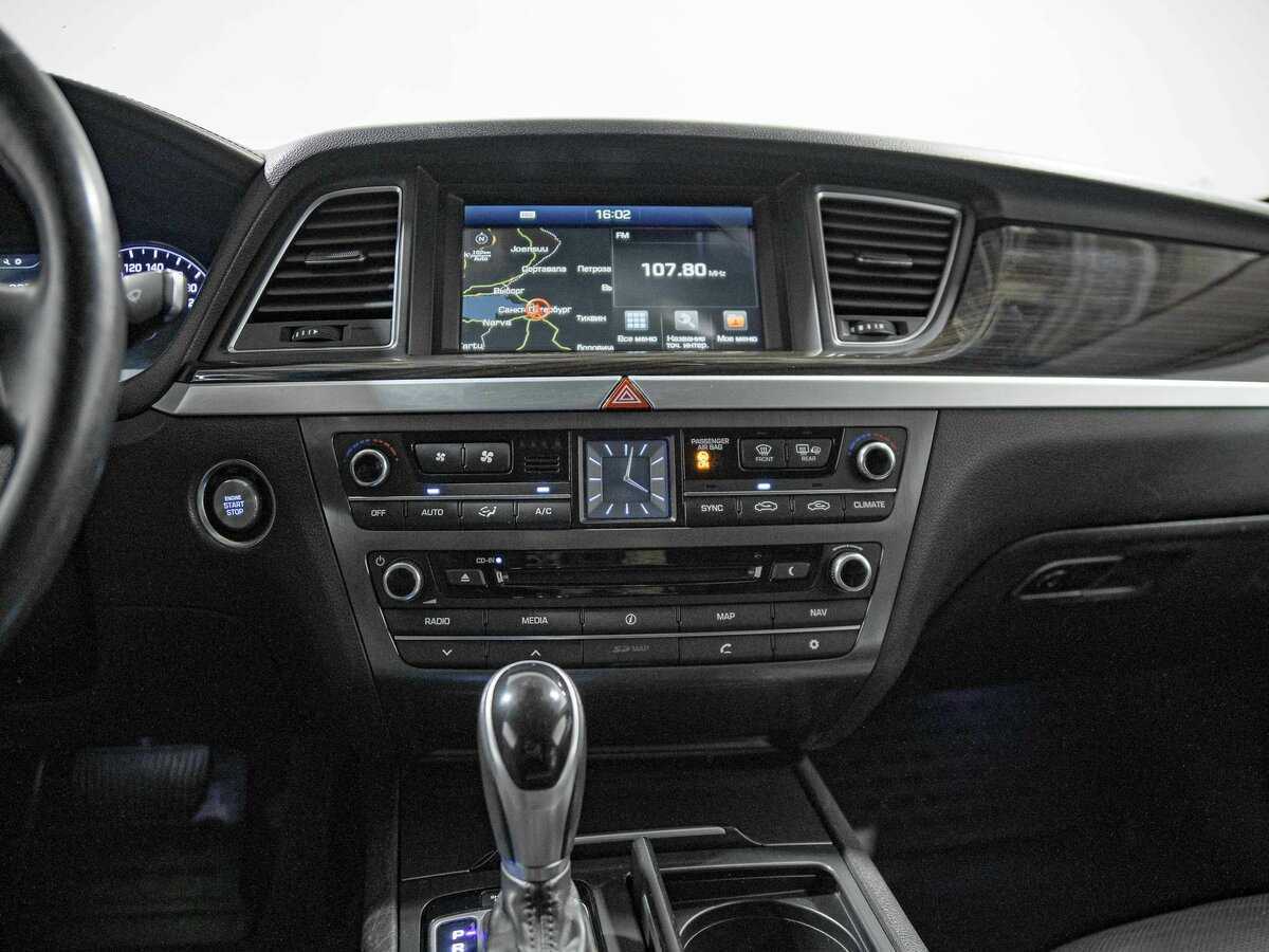 Hyundai Genesis 2014 года с пробегом. Фото: #11