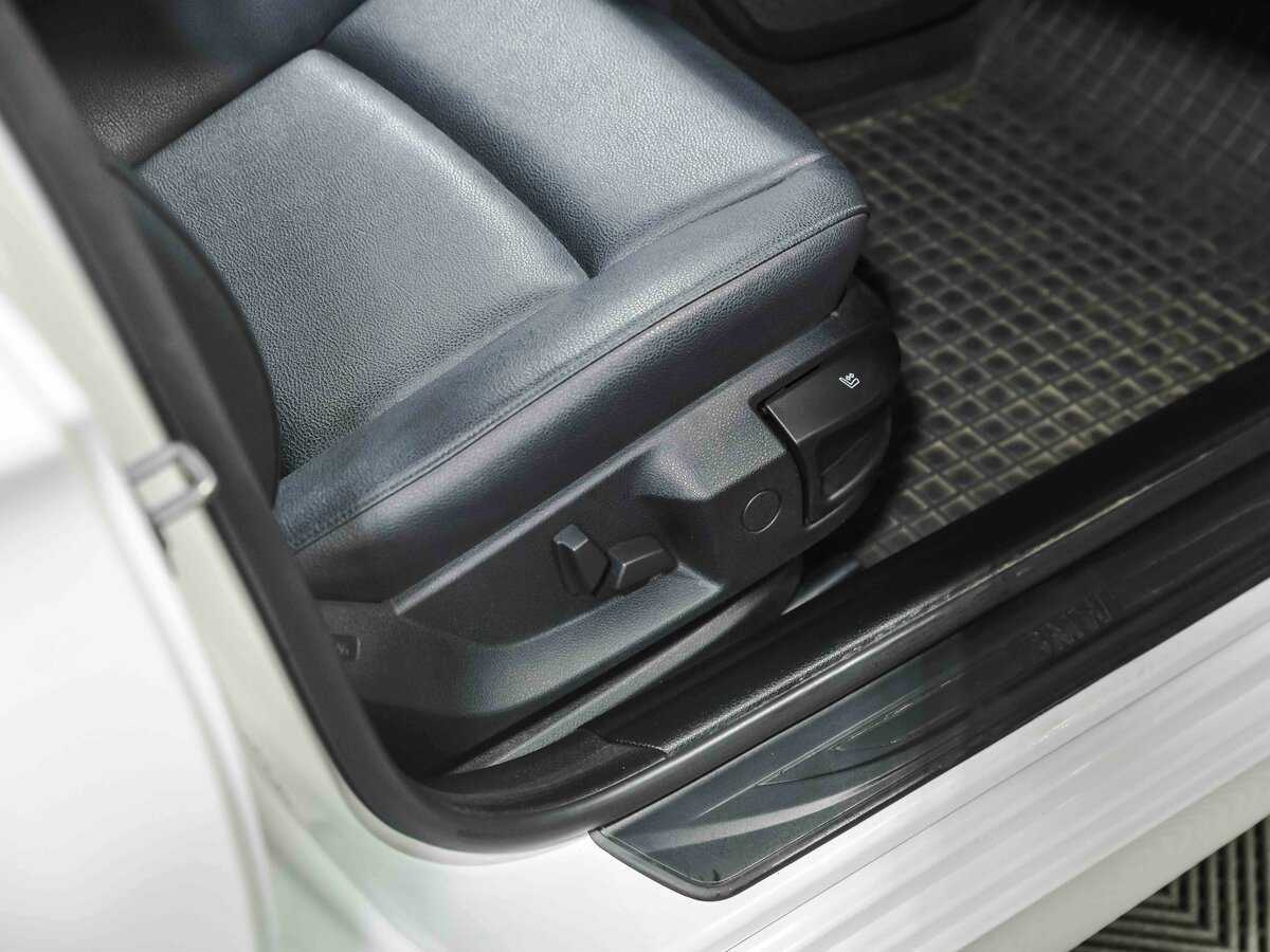 BMW 5 серии 2013 года с пробегом. Фото: #16