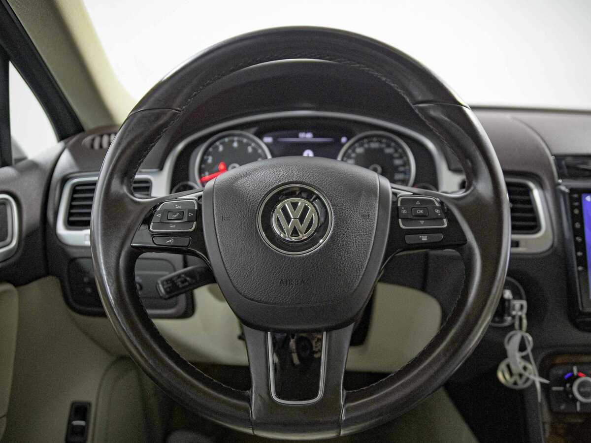 Volkswagen Touareg 2013 года с пробегом. Фото: #8