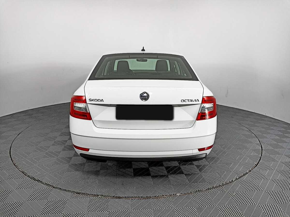 Б/У Шкода Октавия 2020 года. Фото: #5