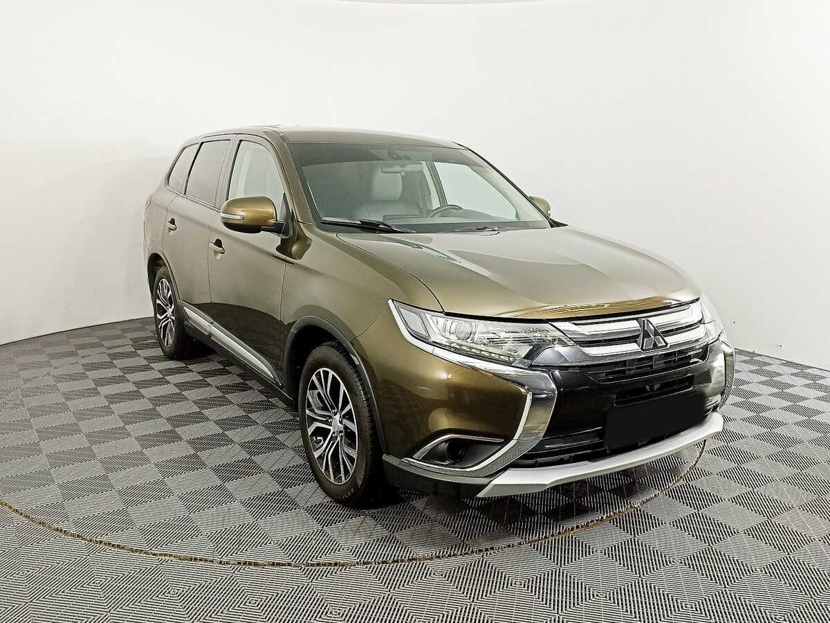 Mitsubishi Outlander 2018 года с пробегом. Фото: #2