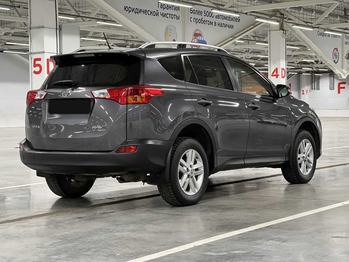 Toyota RAV4 2014 года с пробегом. Фото: #4