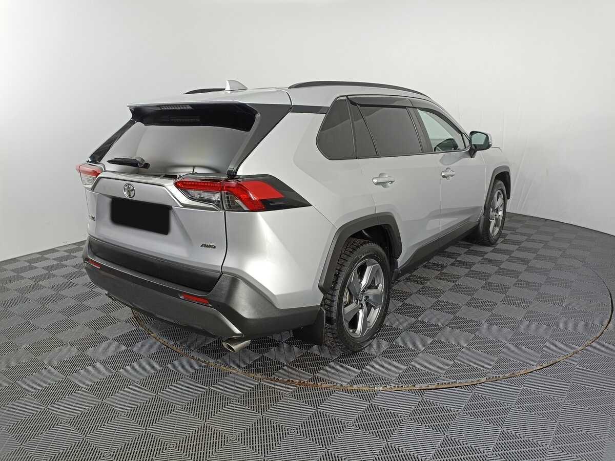 Toyota RAV4 2019 года с пробегом. Фото: #4