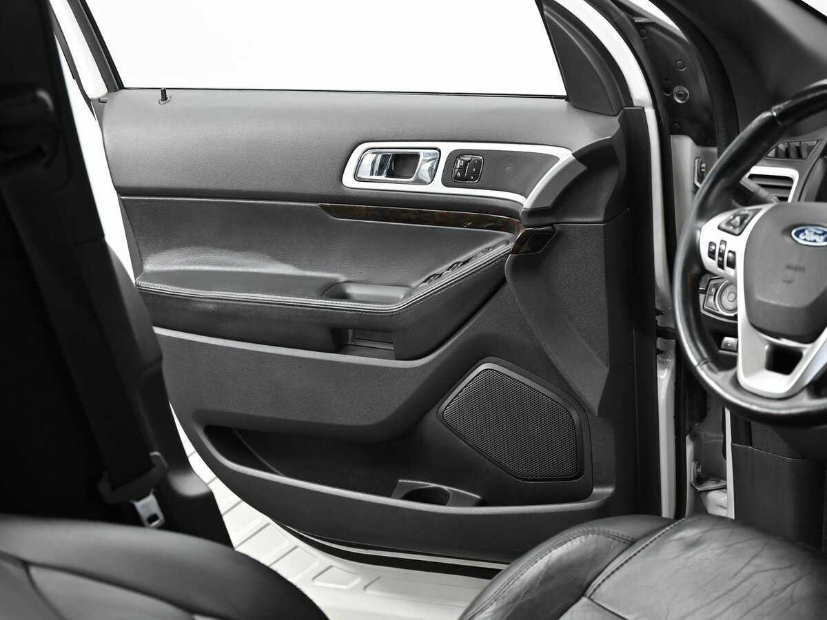 Ford Explorer 2012 года с пробегом. Фото: #6