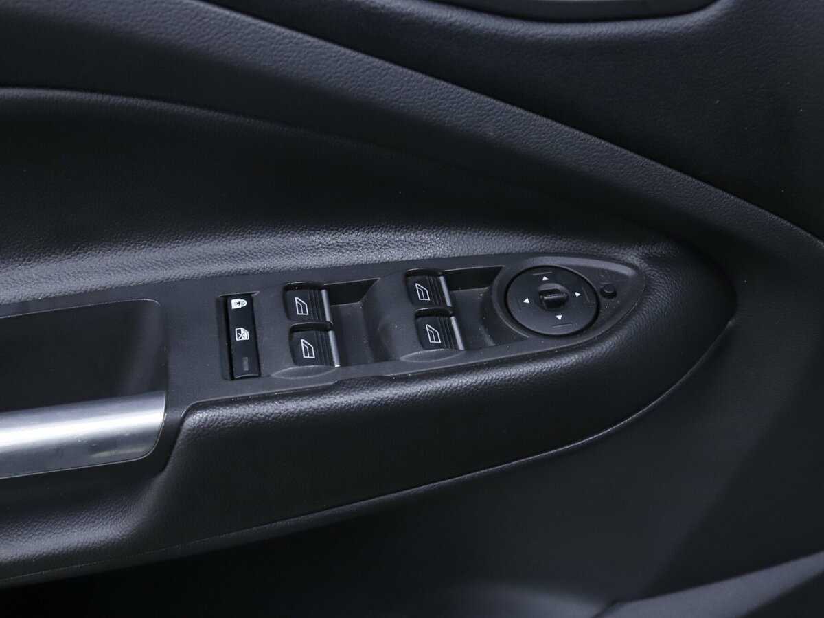 Ford Kuga 2015 года с пробегом. Фото: #7