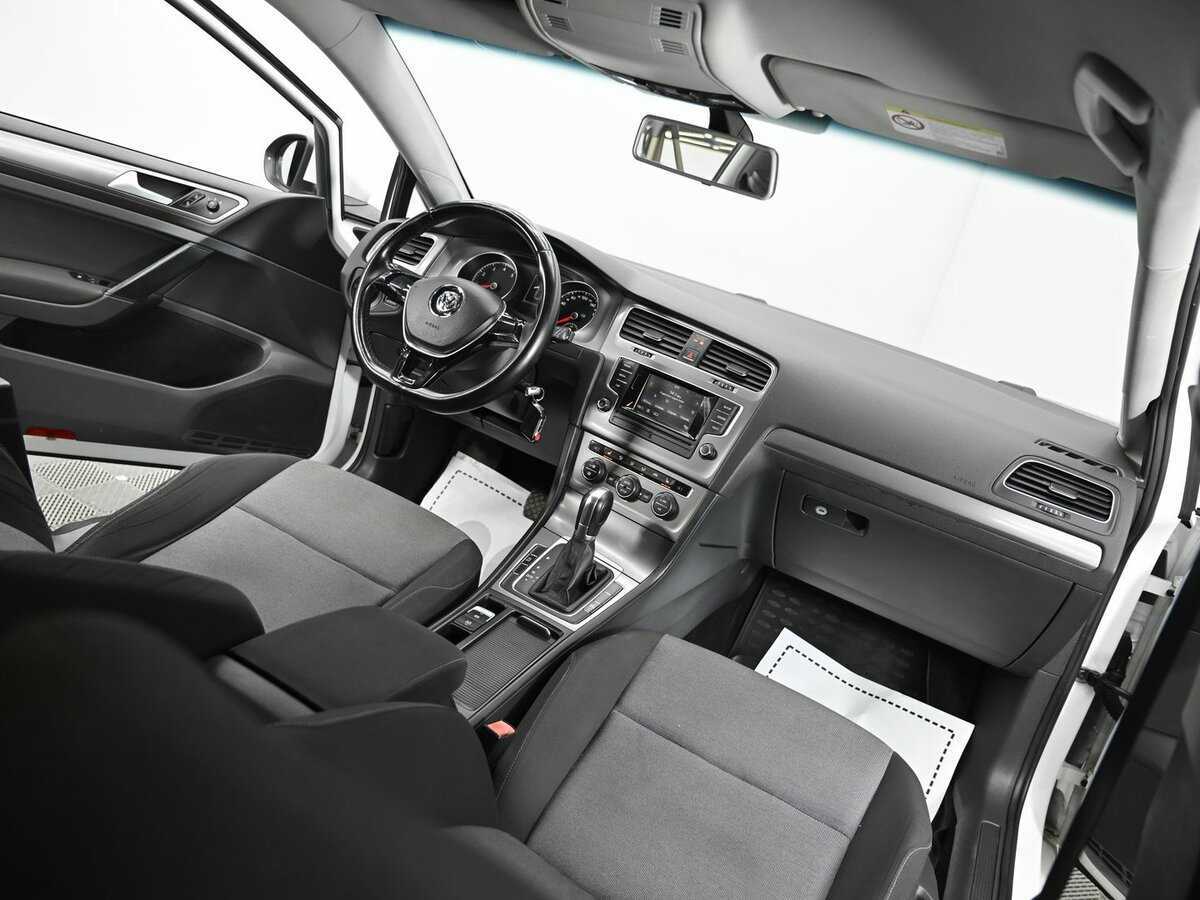 Б/У Фольксваген Гольф 2013 года. Фото: #12