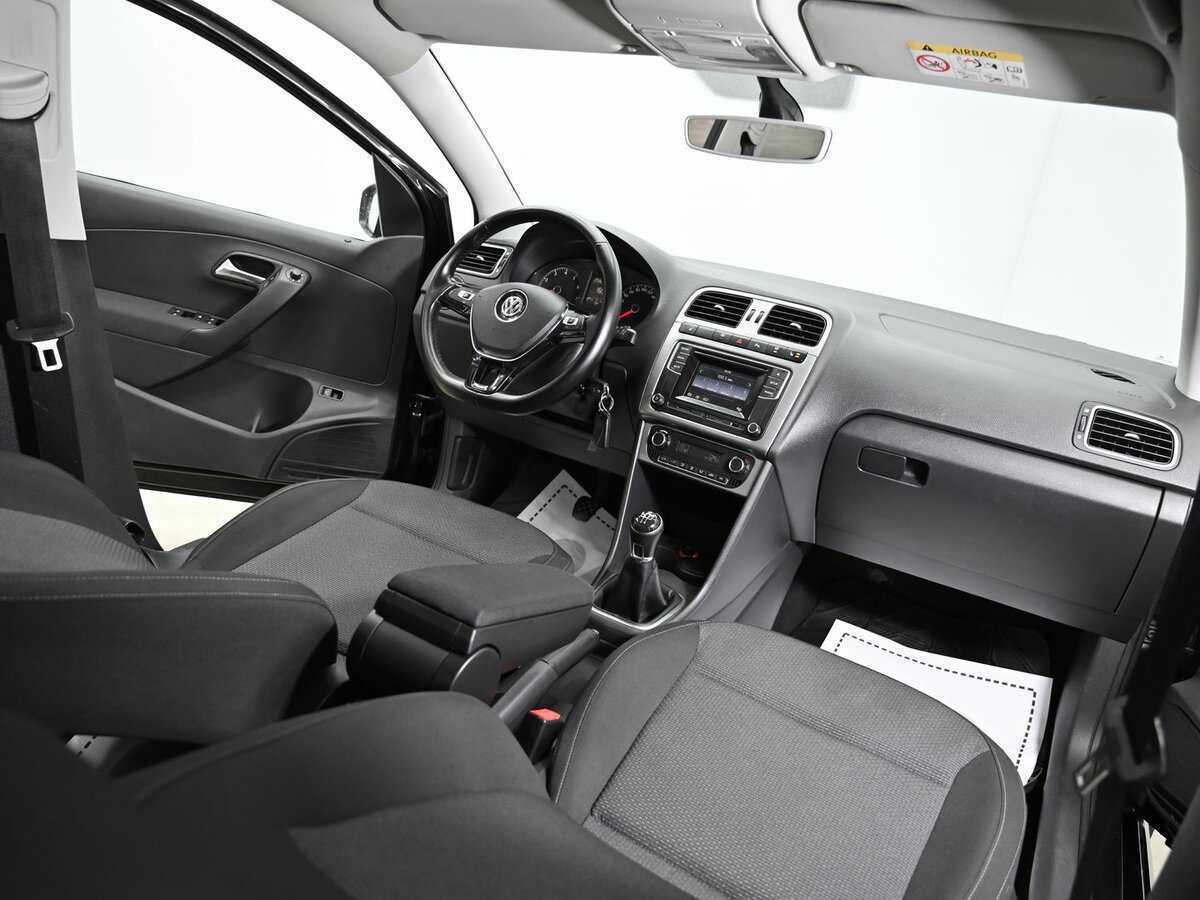 Б/У Фольксваген Поло 2017 года. Фото: #9