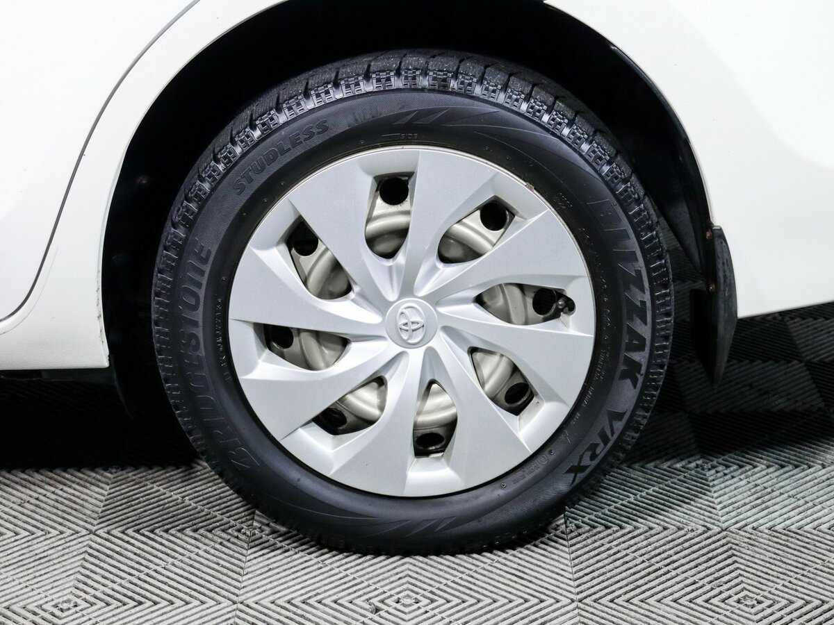 Б/У Тойота Королла 2014 года. Фото: #14