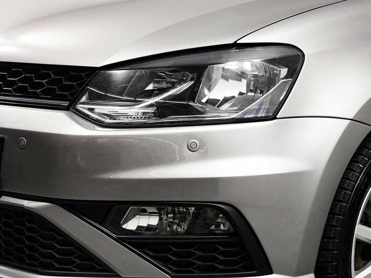 Б/У Фольксваген Поло 2017 года. Фото: #13