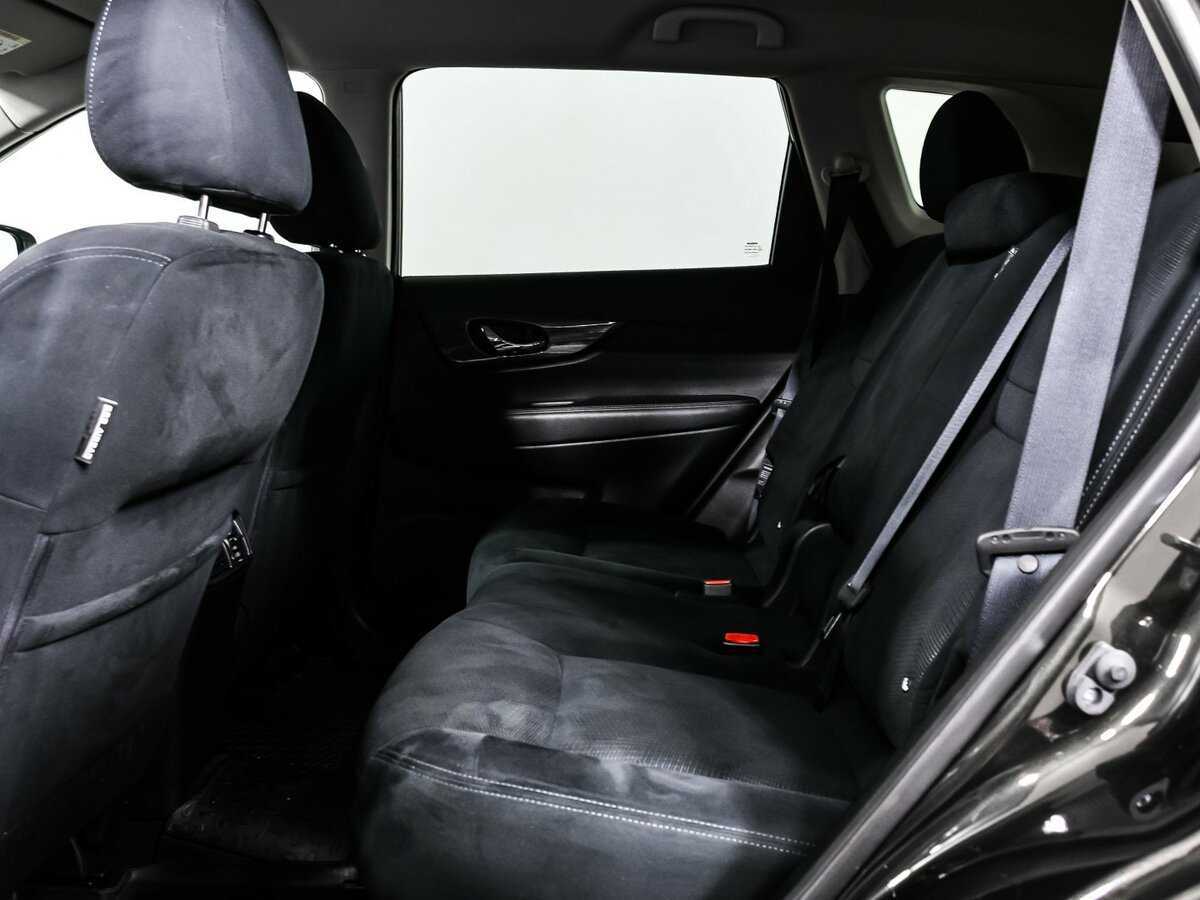 Б/У Ниссан Икс-Трейл 2015 года. Фото: #12