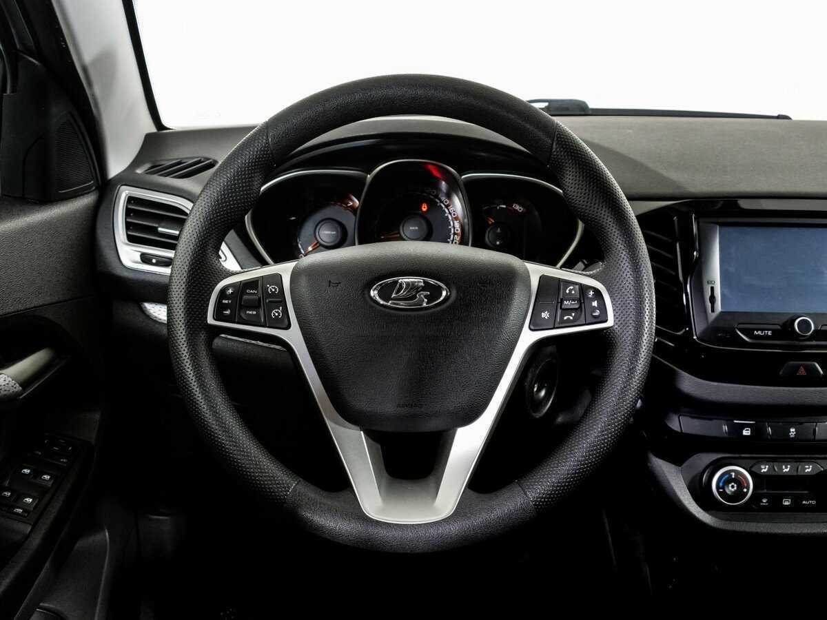 Lada (ВАЗ) Vesta 2019 года с пробегом. Фото: #11