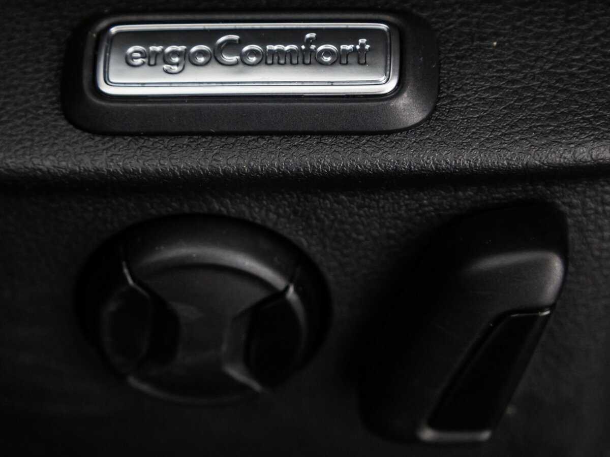 Б/У Фольксваген Пассат 2018 года. Фото: #20