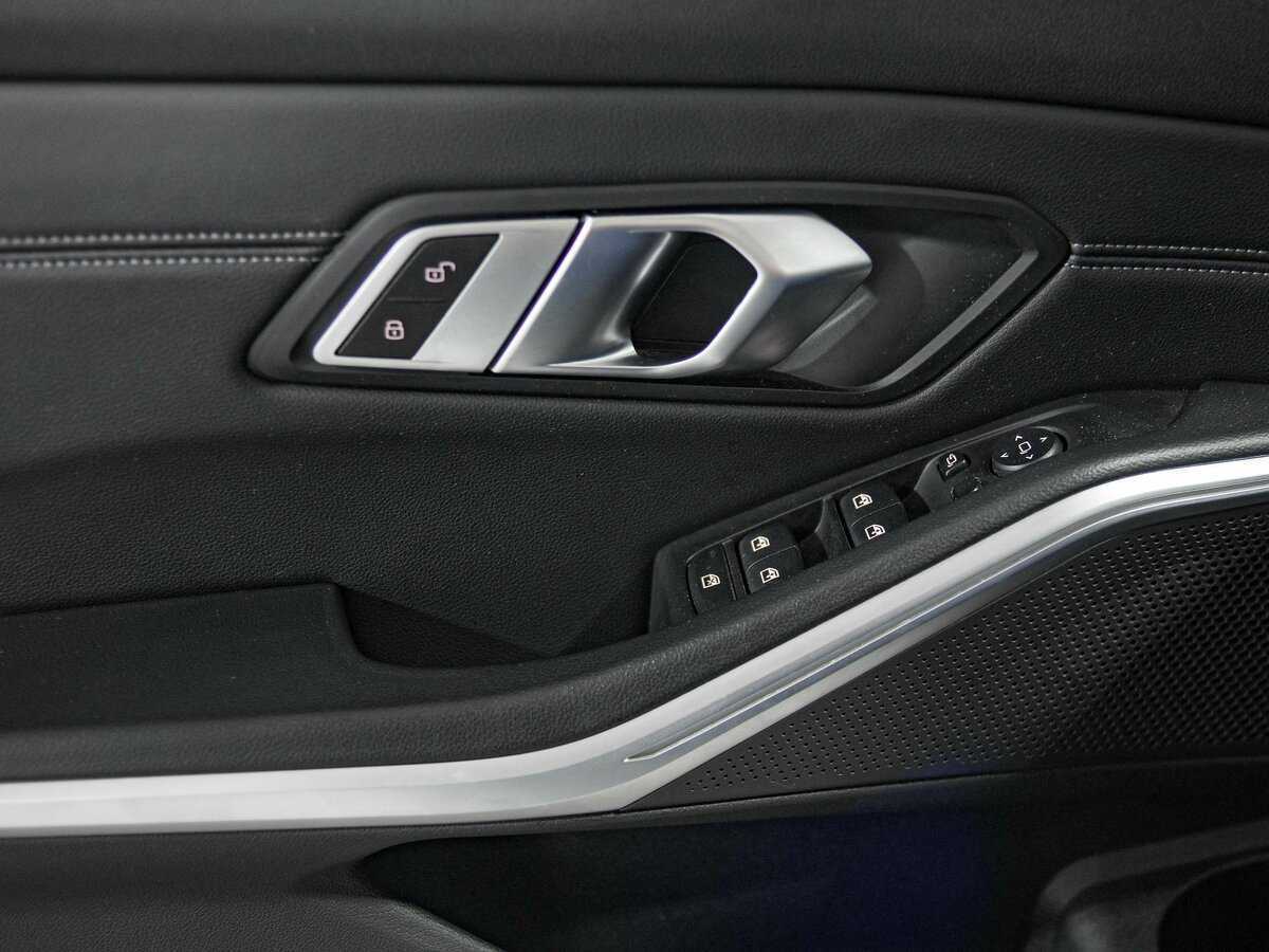 BMW 3 серии 2019 года с пробегом. Фото: #12