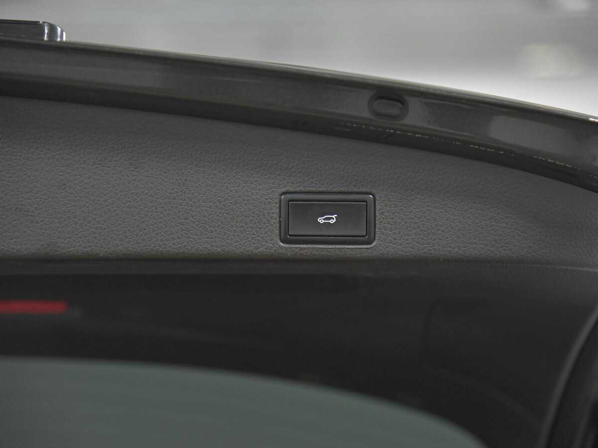 Volkswagen Touareg 2016 года с пробегом. Фото: #19