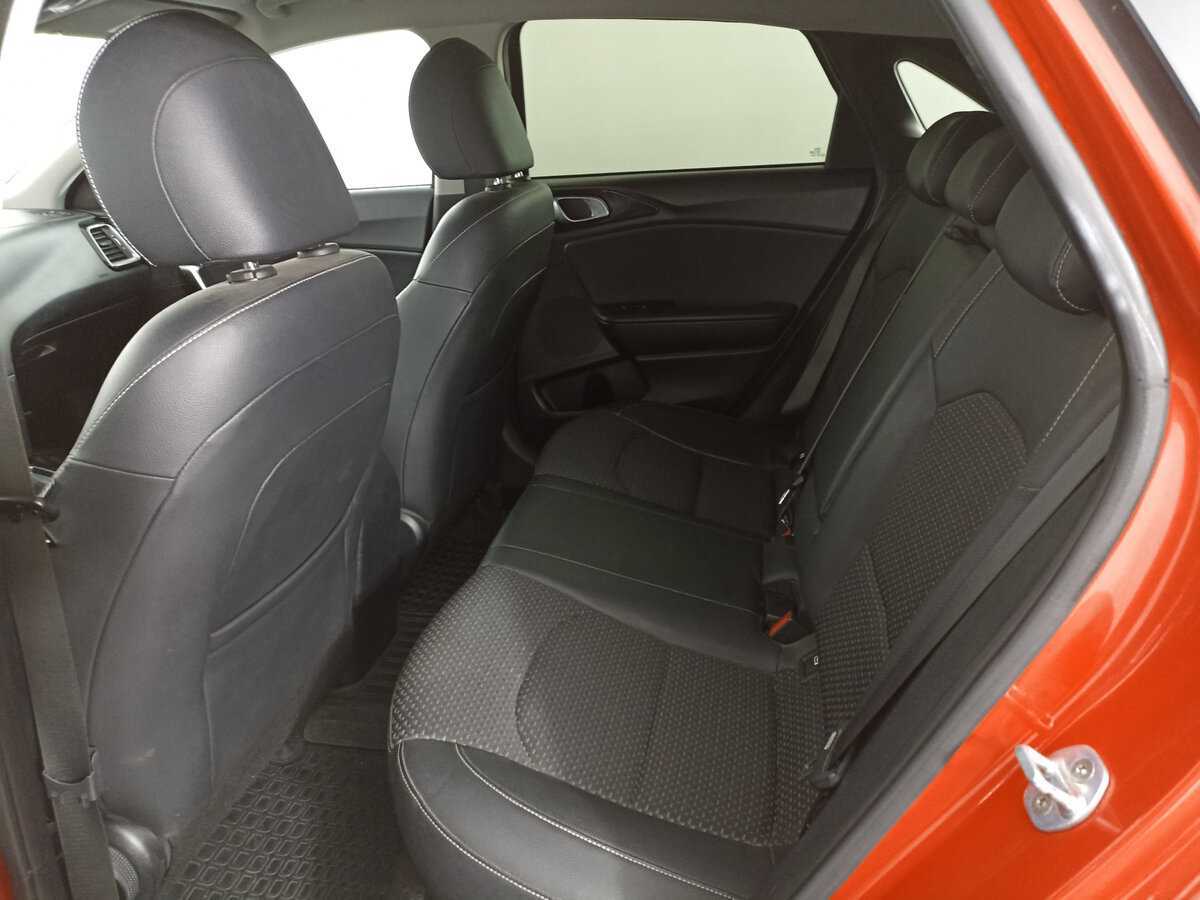 Б/У Киа Сид 2018 года. Фото: #8