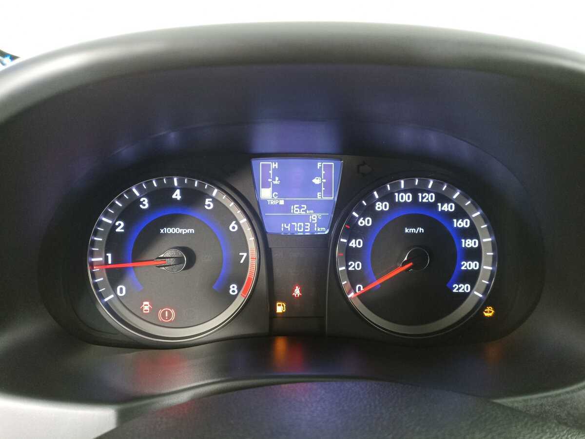 Б/У Хендай Солярис 2015 года. Фото: #12