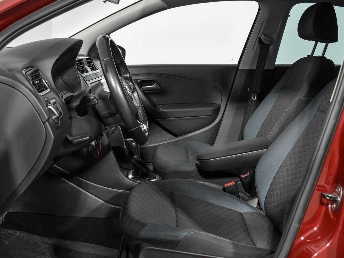 Б/У Фольксваген Поло 2019 года. Фото: #8