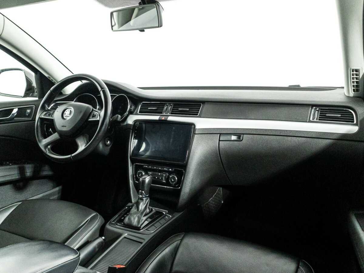 Б/У Шкода Суперб 2014 года. Фото: #8