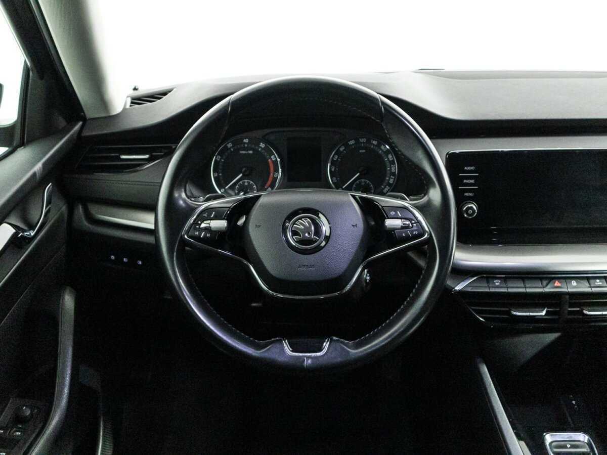 Б/У Шкода Октавия 2021 года. Фото: #19