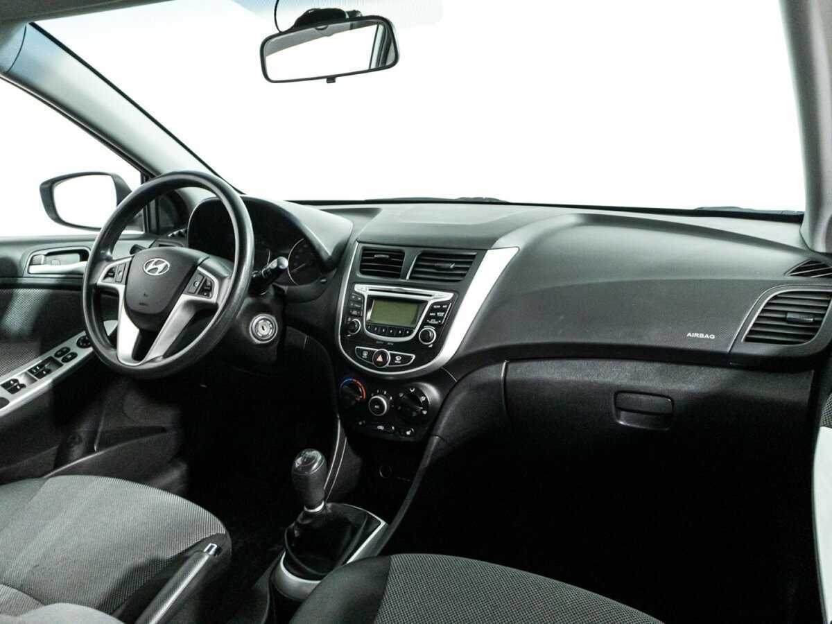 Б/У Хендай Солярис 2013 года. Фото: #8