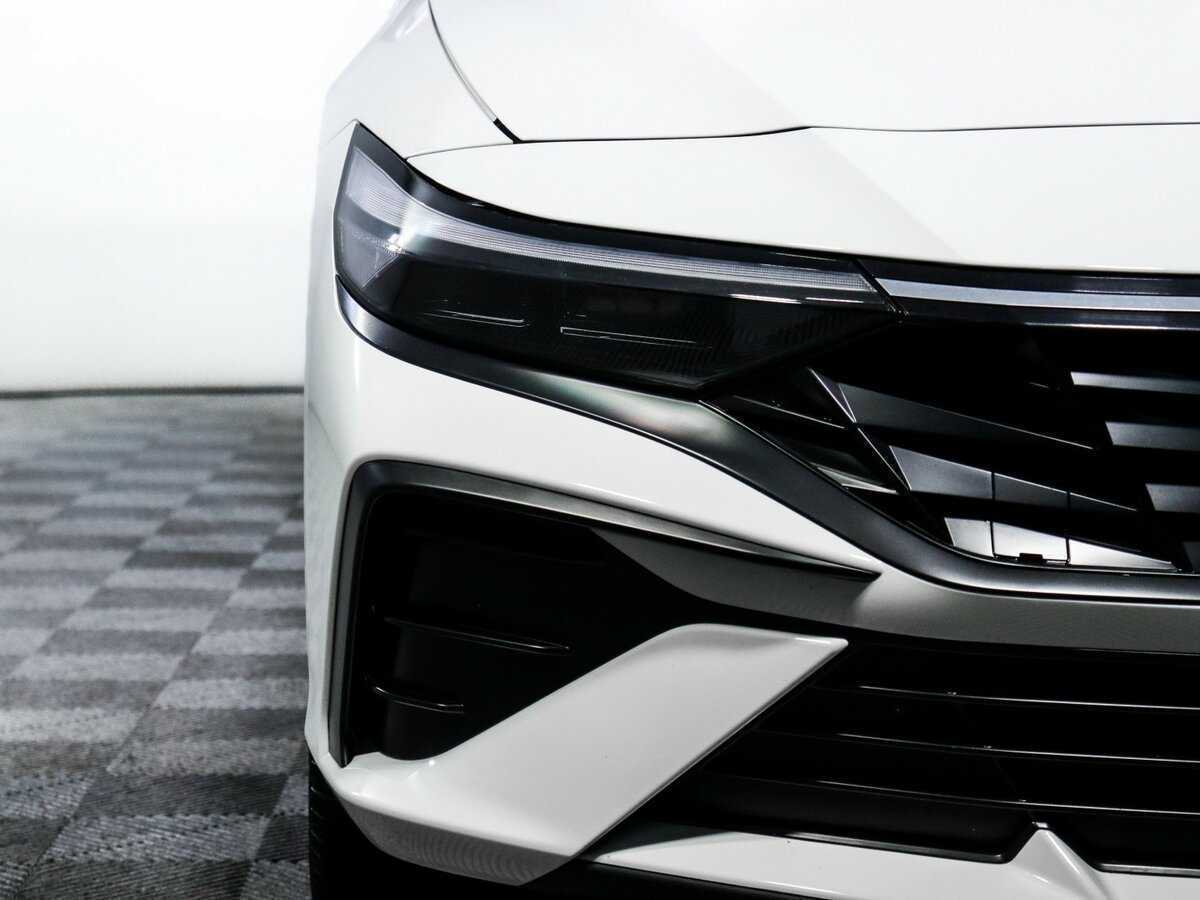 Б/У Хендай Елантра 2023 года. Фото: #17