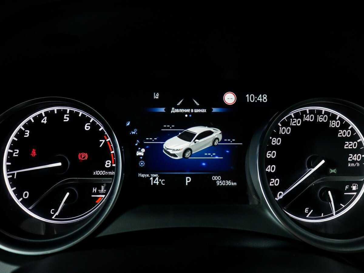 Toyota Camry 2021 года с пробегом. Фото: #7