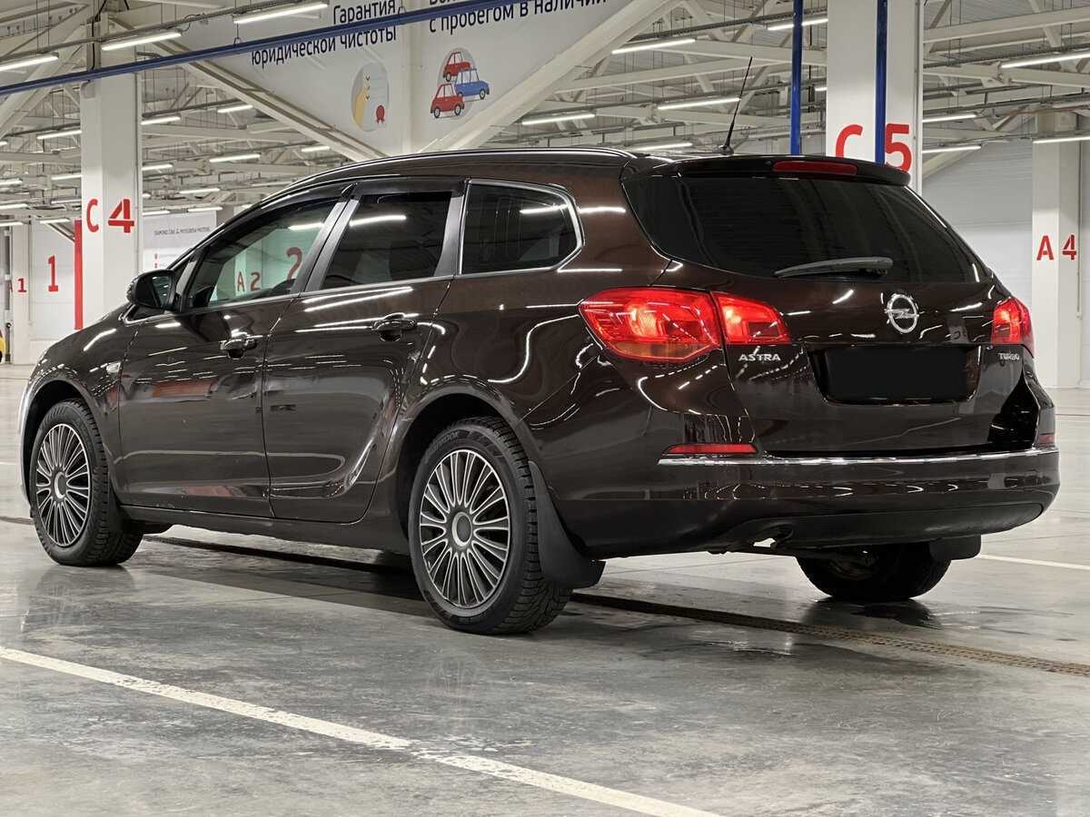 Opel Astra 2013 года с пробегом. Фото: #6