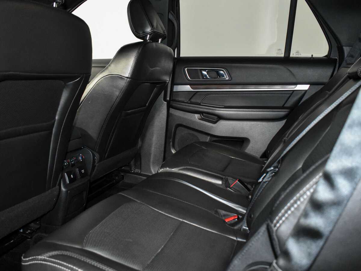Ford Explorer 2018 года с пробегом. Фото: #13