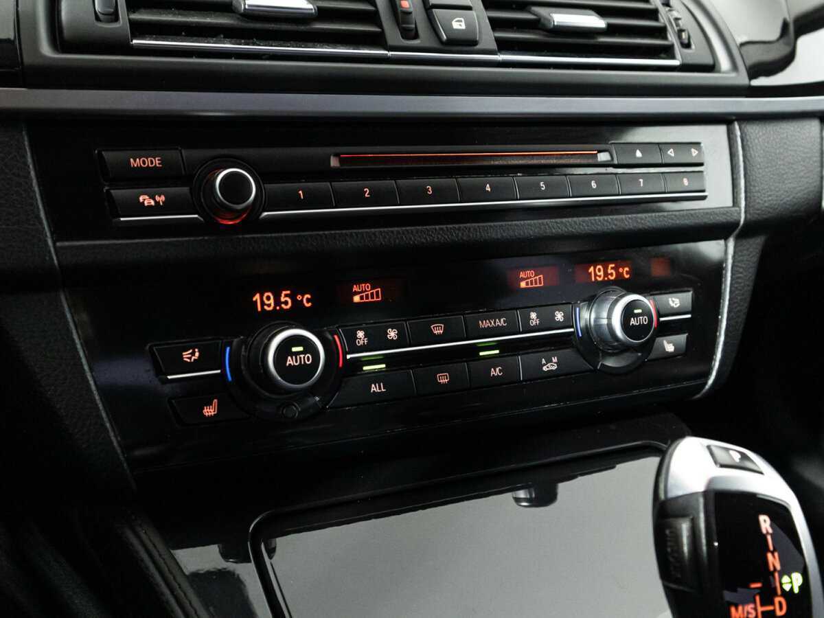 BMW 5 серии 2012 года с пробегом. Фото: #18